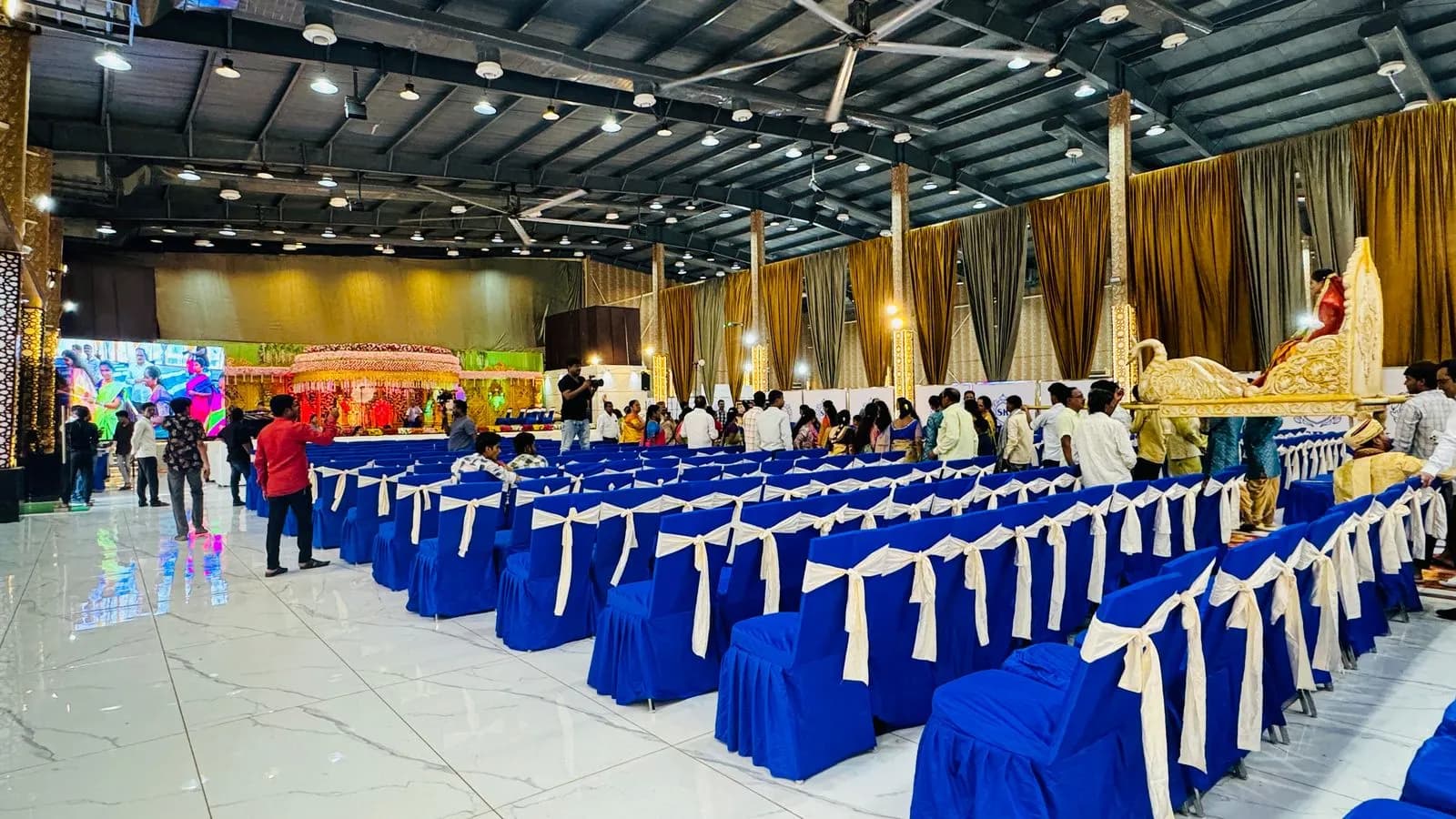 Spacious seating interior at SK Crown Convention
